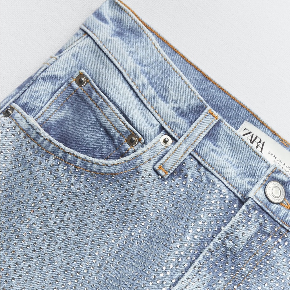 VIRAL SOLD OUT Zara RHinestoneLight Blue Straight Leg Jeans